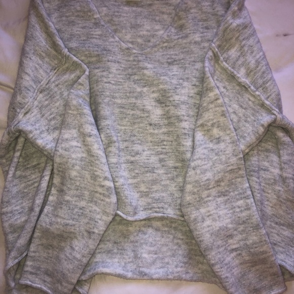 Grey oversized sweater - Picture 2 of 3